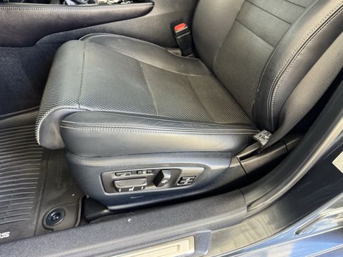 Used 2018 Lexus GS 350 F Sport w/ Preferred Accessory Package RWD image 13