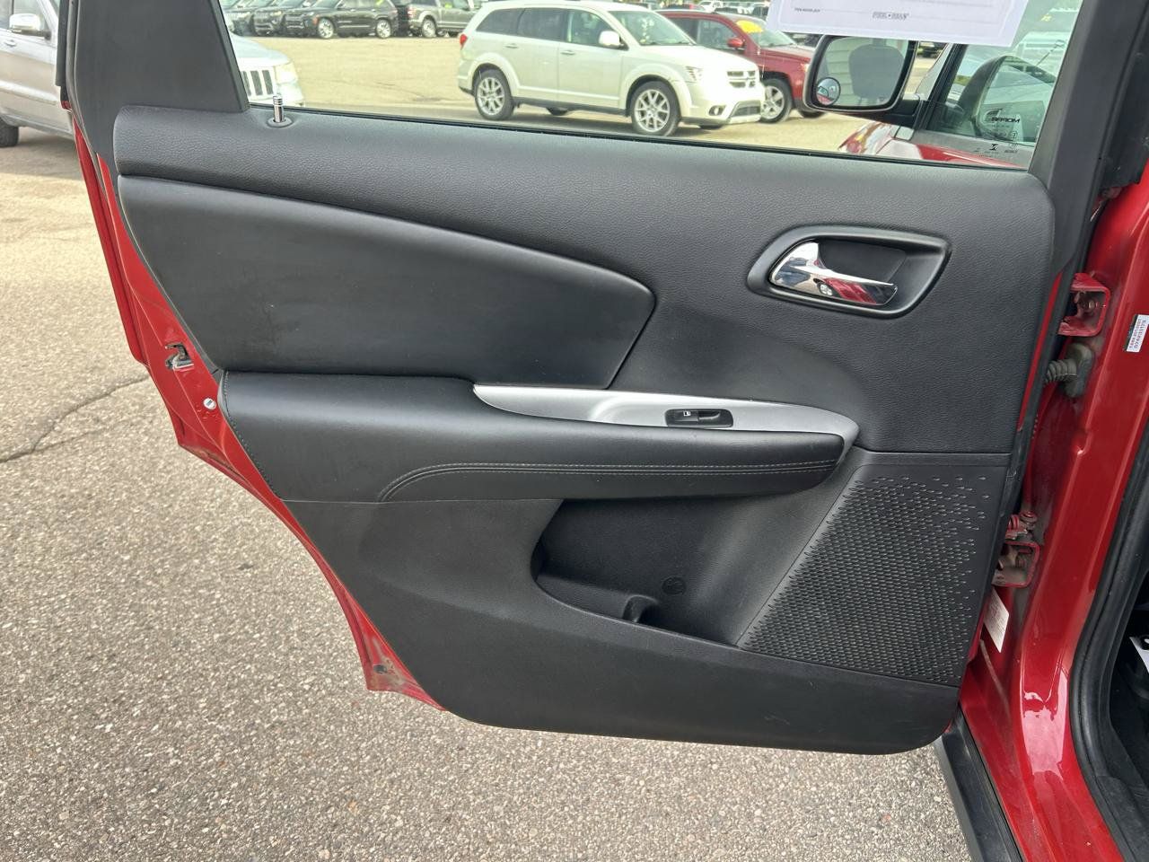 Used 2016 Dodge Journey SE w/ Flexible Seating Group FWD image 14