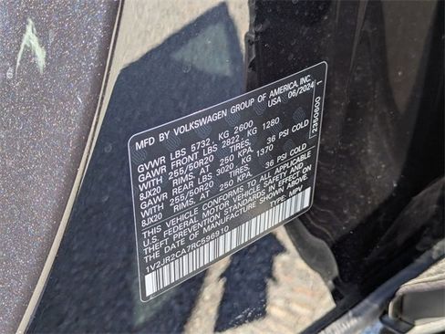 Used 2024 Volkswagen Atlas SE w/ Panoramic Sunroof Package image 36