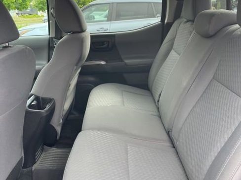 Used 2023 Toyota Tacoma SR5 RWD image 10