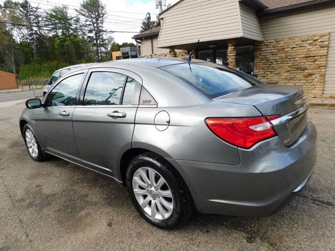 Used 2013 Chrysler 200 Touring image 7