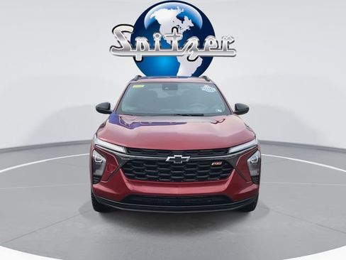 Used 2024 Chevrolet Trax RS w/ Sunroof Package image 3