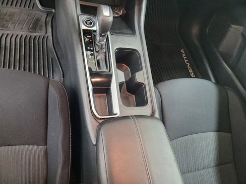 Used 2020 Nissan Sentra SV FWD image 26