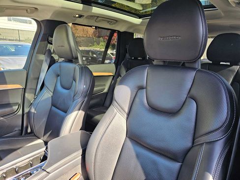 Used 2020 Volvo XC90 T6 Inscription w/ Protection Package Premier image 24