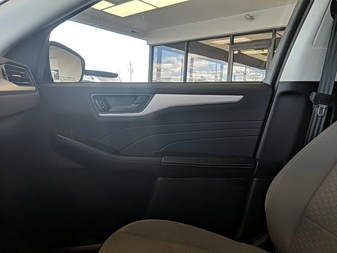 Used 2022 Ford Escape SE w/ Convenience Package image 18