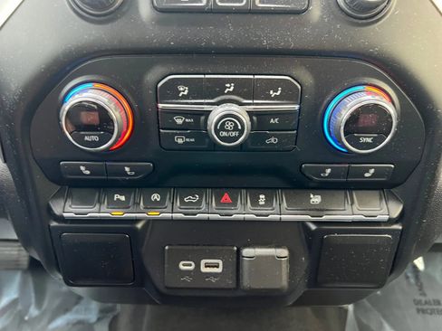 Used 2020 Chevrolet Silverado 1500 LT w/ Convenience Package image 37