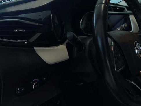 Used 2021 Buick Encore GX Preferred image 11