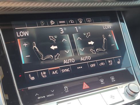 Used 2022 Audi RS Q8 AWD/4WD image 26