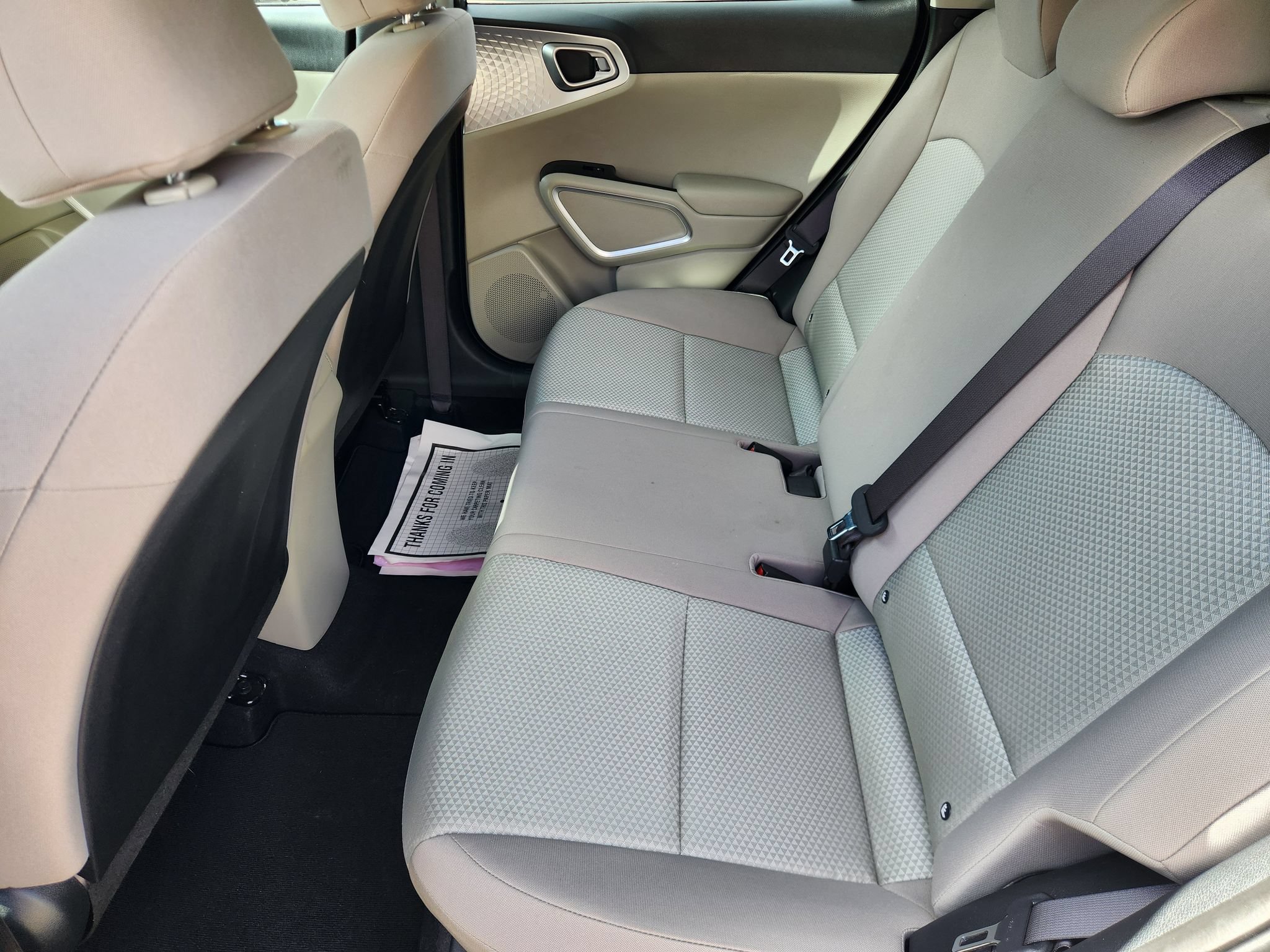 Used 2025 Kia Soul LX w/ LX Technology Package FWD image 10