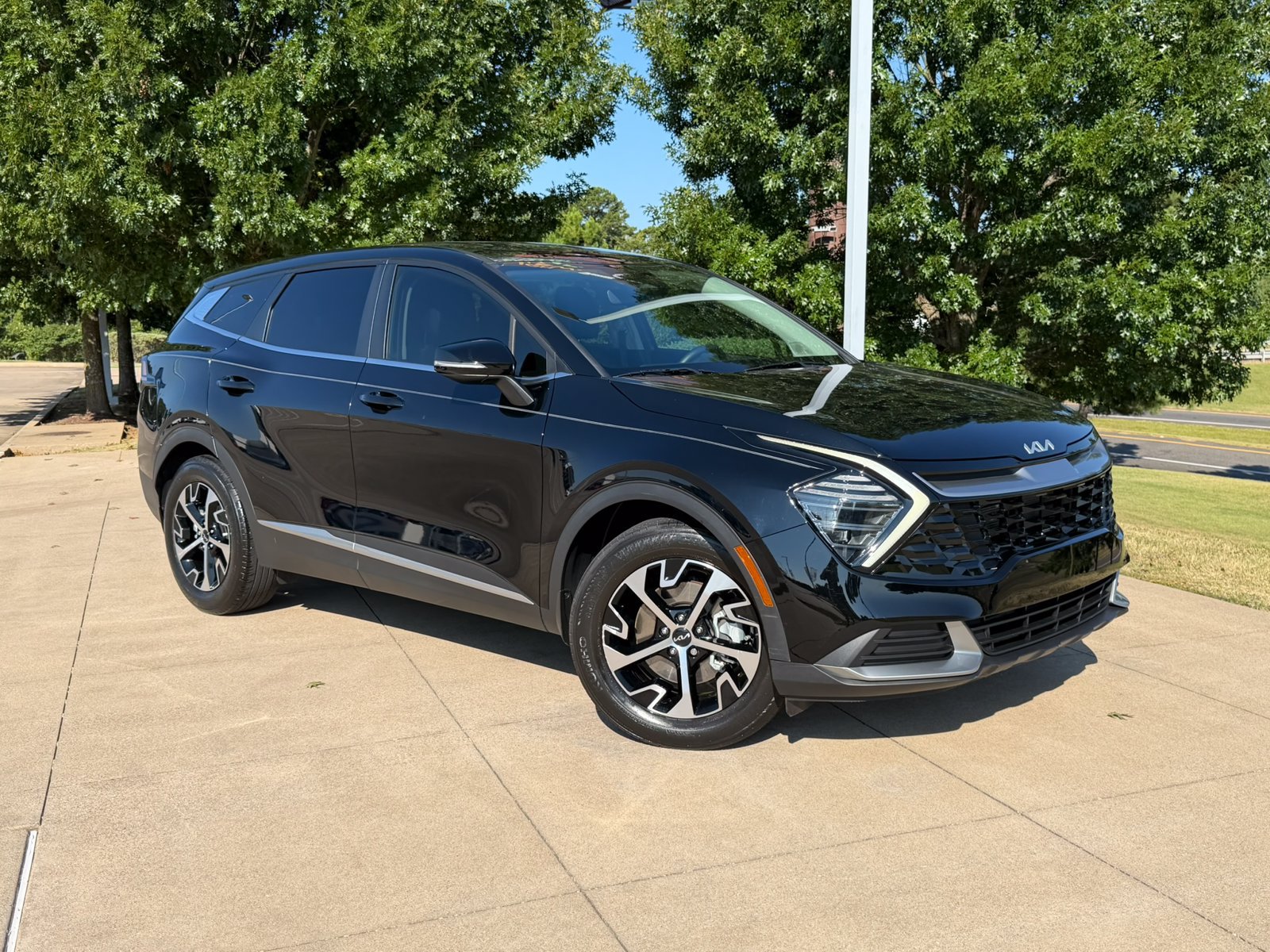 Used 2024 Kia Sportage EX FWD 360° Tour