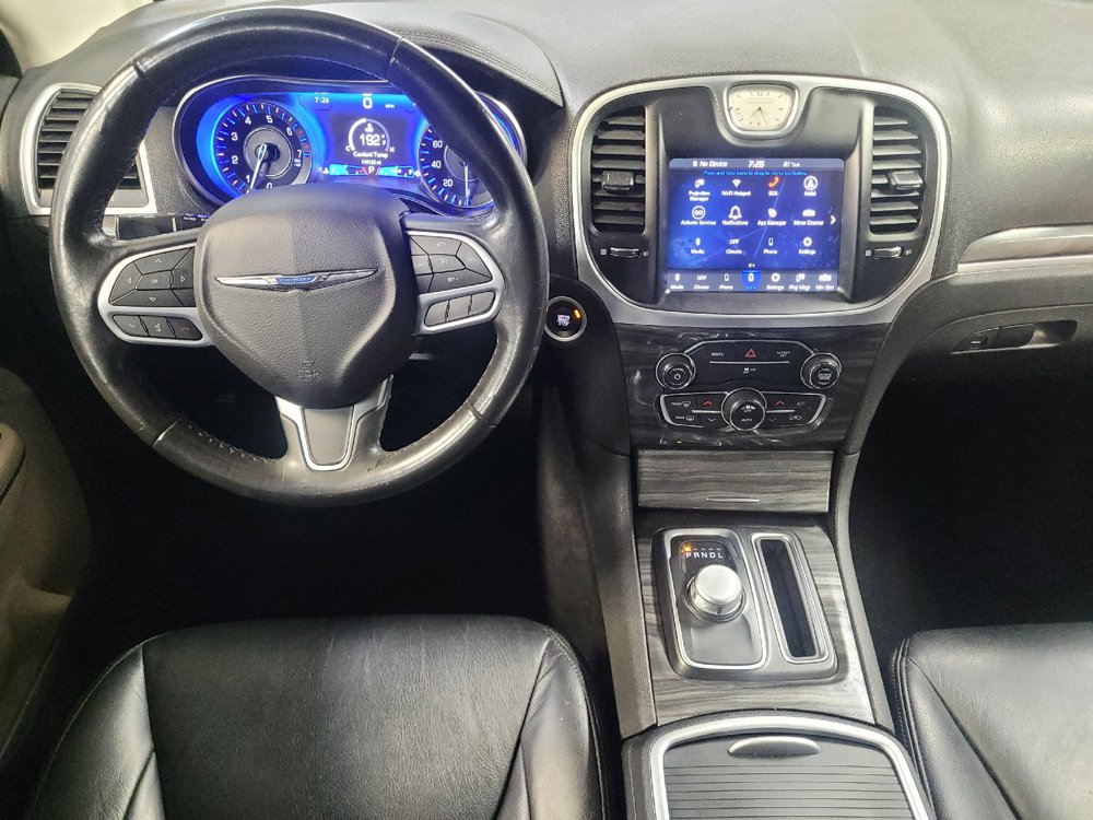 Used 2021 Chrysler 300 Touring RWD image 22