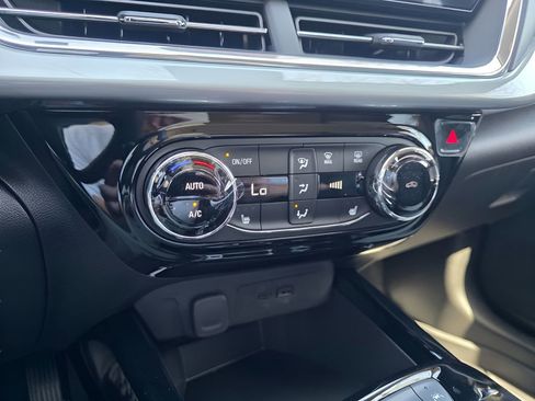 New 2026 Chevrolet Trax LT w/ Driver Confidence Package image 23