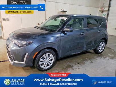 Used 2025 Kia Soul LX