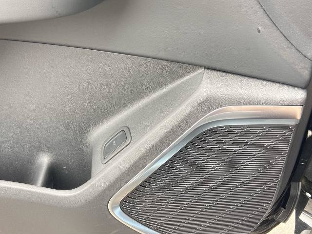 Used 2026 Buick Enclave Avenir w/ Super Cruise Package FWD image 21