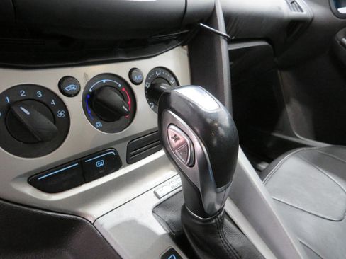 Used 2014 Ford Focus SE w/ Equipment Group 201A image 19