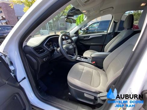 Used 2022 Ford Escape SE FWD image 26