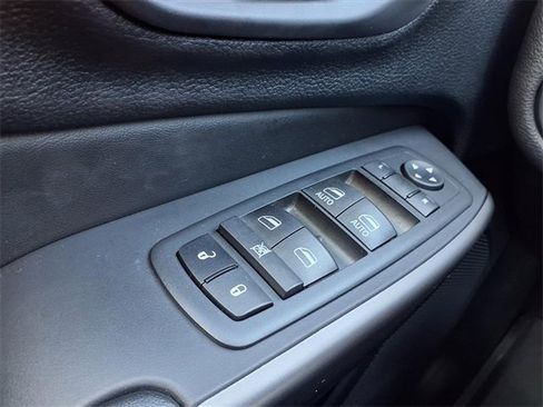 Used 2020 Jeep Cherokee Limited w/ Luxury Group image 20