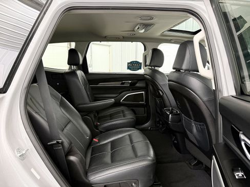 Used 2022 Kia Telluride EX w/ EX Premium Package image 34