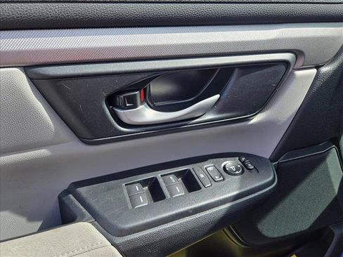 Used 2020 Honda CR-V LX image 9