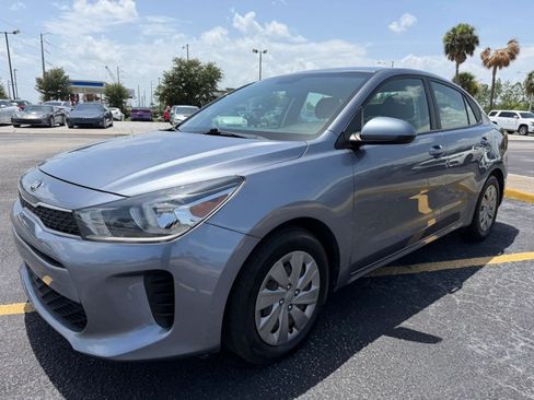 Used 2020 Kia Rio S FWD image 4