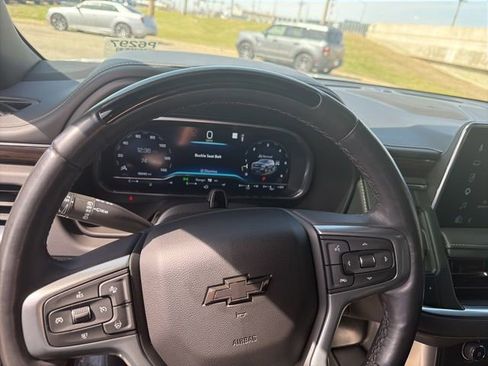 Used 2023 Chevrolet Tahoe Premier w/ Advanced Technology Package image 9