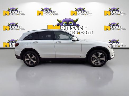 Used 2022 Mercedes-Benz GLC 300 4MATIC image 4