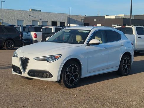 Used 2020 Alfa Romeo Stelvio Ti Lusso image 7