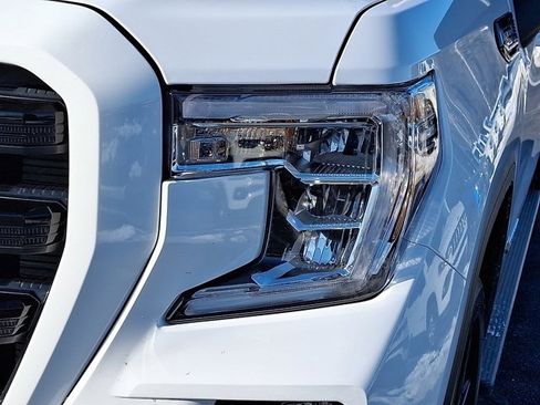 Used 2021 GMC Sierra 1500 Elevation image 11