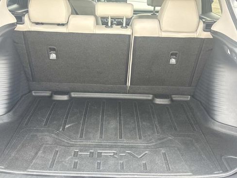 Used 2025 Honda HR-V EX-L image 18