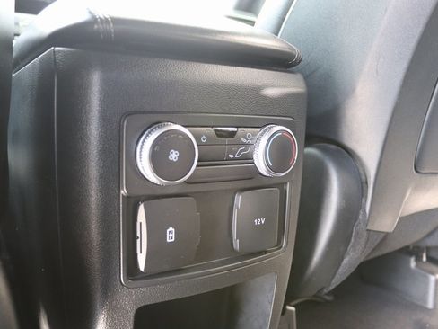 Used 2020 Ford Explorer XLT w/ Equipment Group 202A image 8