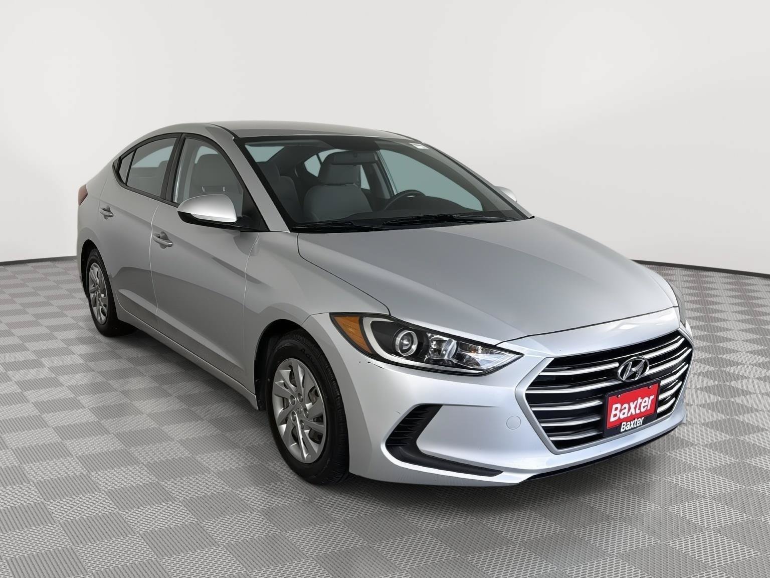 Used 2017 Hyundai Elantra SE FWD image 19