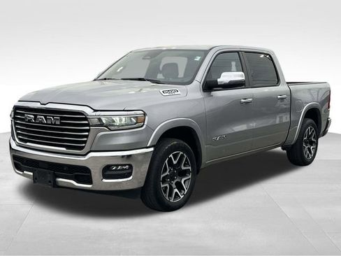 Used 2025 RAM 1500 Laramie image 3