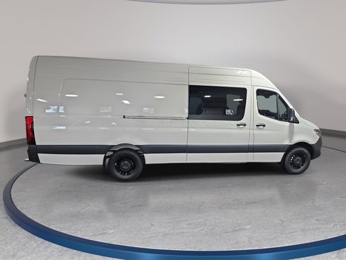 New 2026 Mercedes-Benz Sprinter 2500 image 4