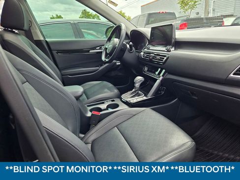 Used 2022 Kia Seltos SX w/ Sunroof Package AWD/4WD image 7