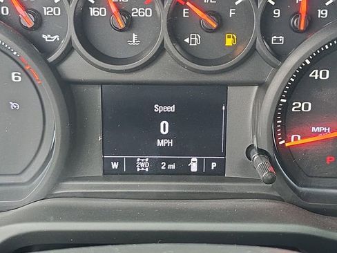 New 2026 Chevrolet Silverado 1500 Custom Trail Boss w/ LPO, Dark Essentials Package image 12