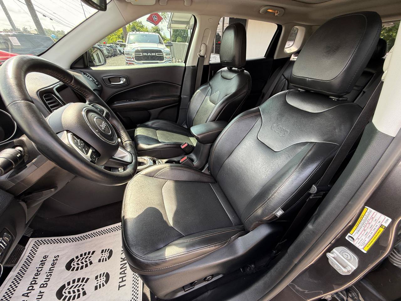 Used 2018 Jeep Compass Limited w/ Navigation Group FWD image 24