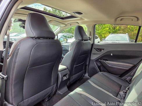 New 2025 Subaru Crosstrek 2.5i Limited w/ Crosstrek Mirror Package image 12