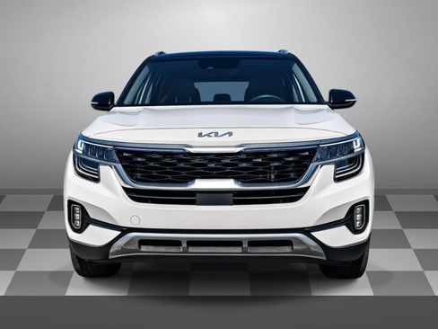 Used 2023 Kia Seltos SX AWD/4WD image 2