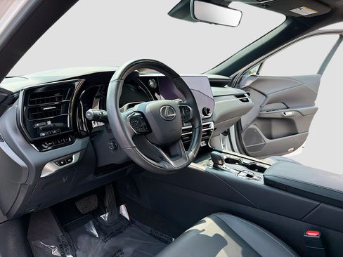 Certified 2024 Lexus RX 350 Premium w/ Convenience Package AWD/4WD image 4