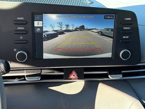 New 2026 Hyundai Elantra SE image 9