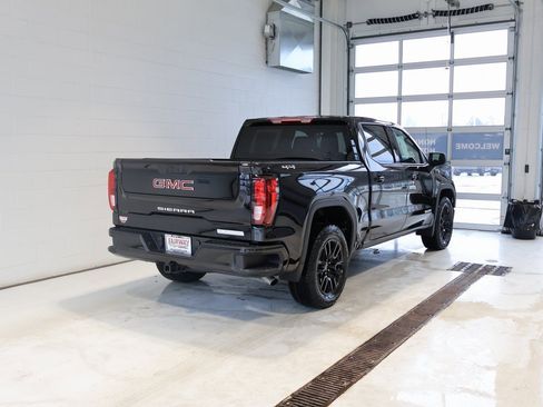 Used 2025 GMC Sierra 1500 Elevation image 3