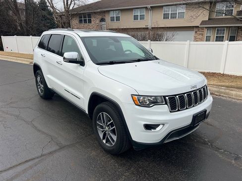 Used 2018 Jeep Grand Cherokee Limited image 4