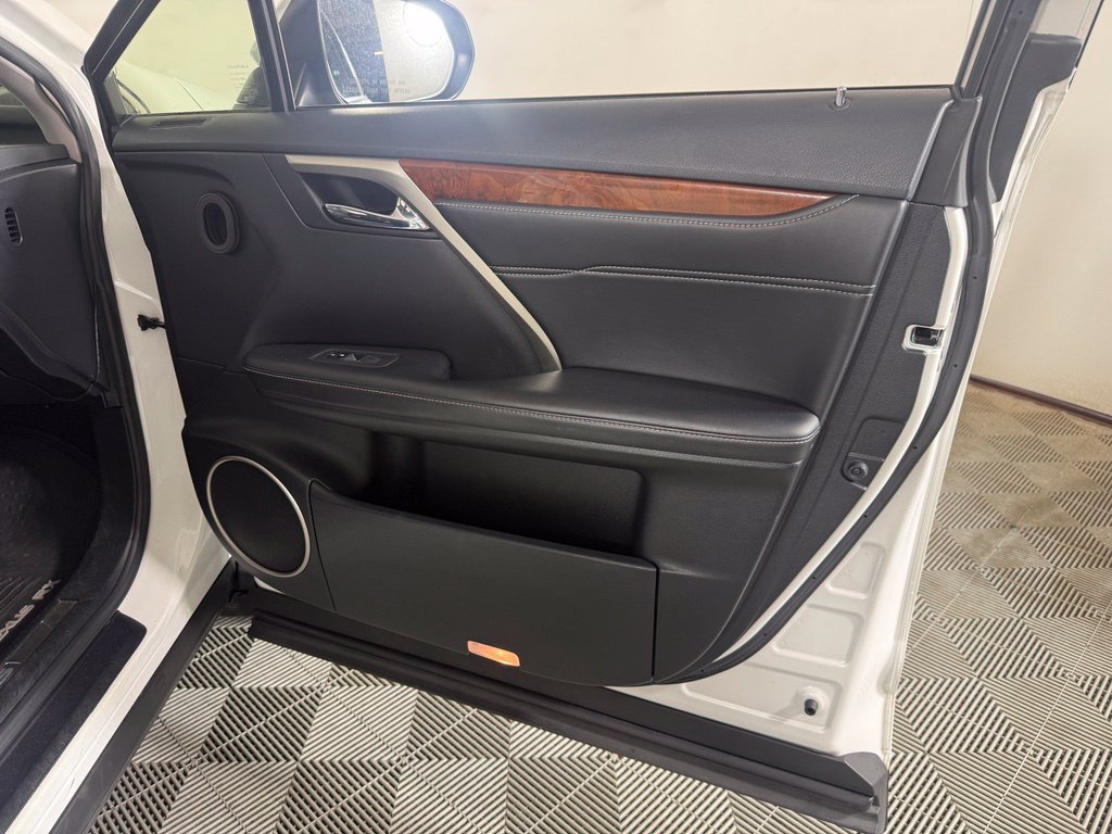 Used 2019 Lexus RX 350L FWD image 26