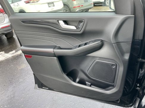 Used 2024 Ford Escape ST-Line image 48