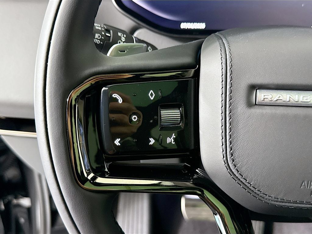 New 2026 Land Rover Range Rover Sport Dynamic SE AWD/4WD image 11