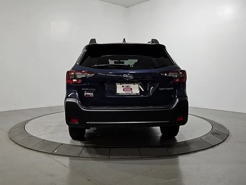 Certified 2025 Subaru Outback Premium AWD/4WD image 5
