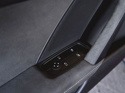 Certified 2024 Porsche 911 GT3 image 30