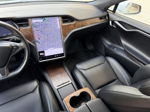 Used 2019 Tesla Model S 100D image 8