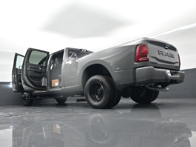 New 2026 RAM 3500 Laramie AWD/4WD image 75