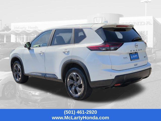 Used 2024 Nissan Rogue SV FWD image 3